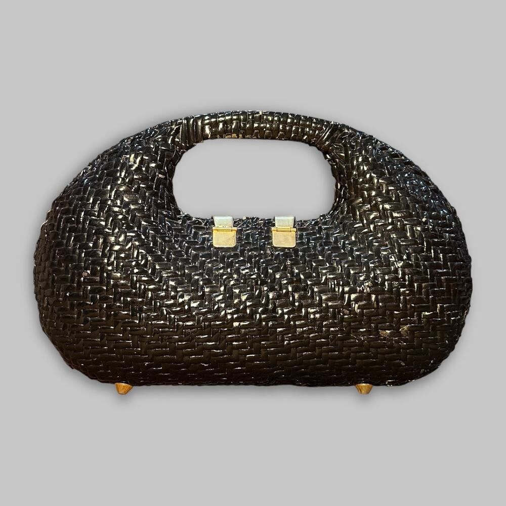 Vintage Elegance Black Woven Handbag with Gold-Tone Hardware - Picture 2 of 9